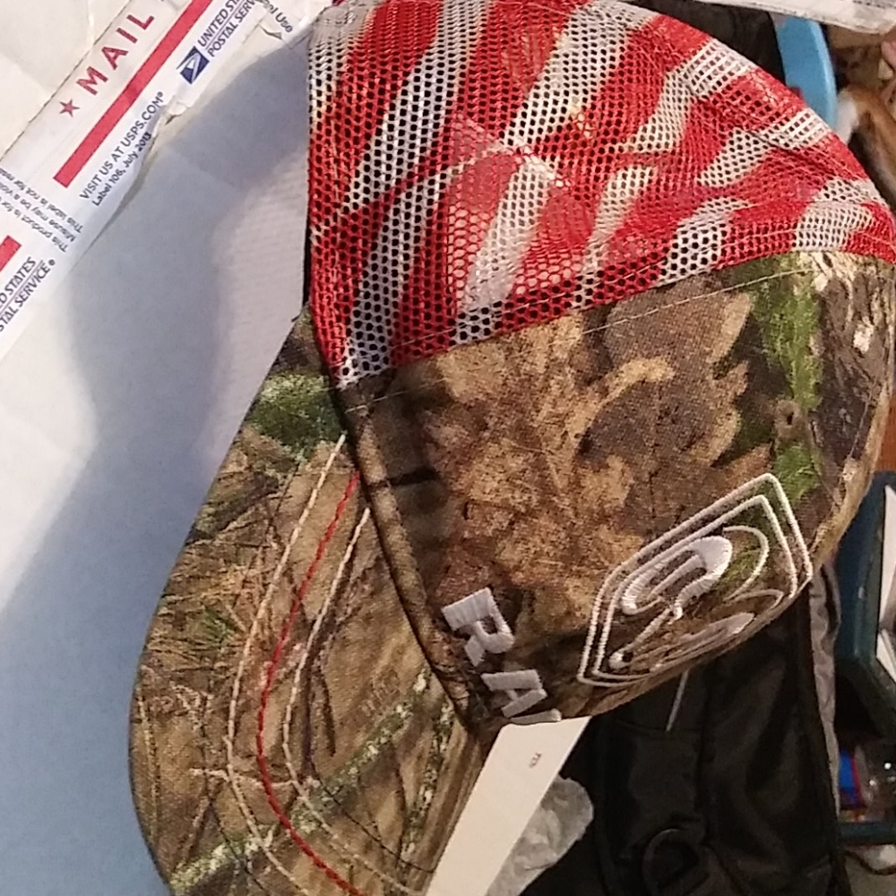 Dodge Ram Camo/USA flag adjustable baseball cap - Picture 4 of 7